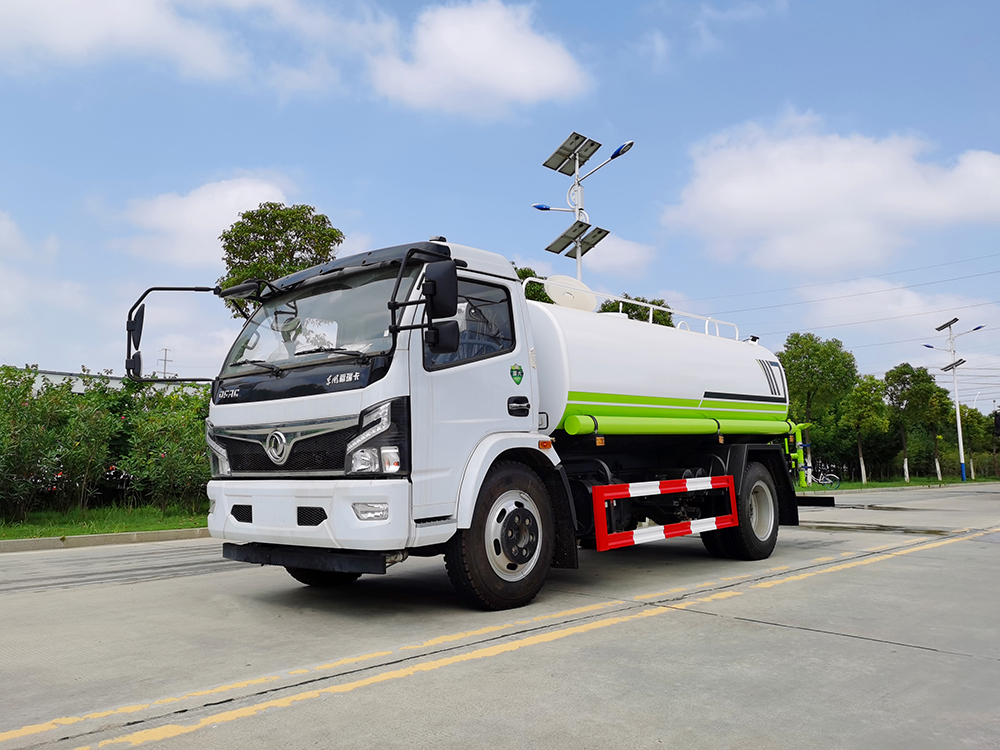 7方豪沃藍牌灑水車