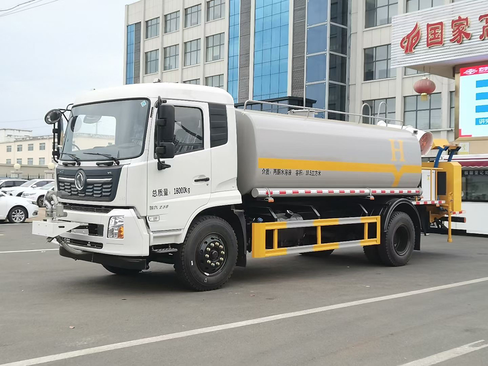 7方福田藍牌灑水車